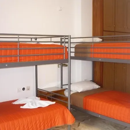Kasteli Hostel *