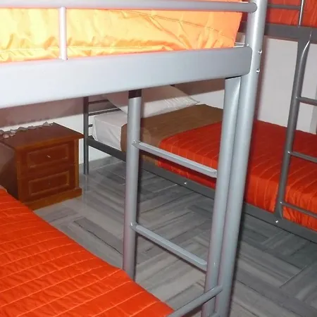 Hostel Kasteli *